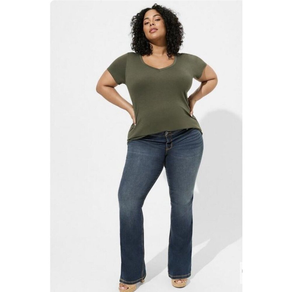 Torrid feel the fit Luxe slim boot stretch denim jeans womens sz 24T plus size c